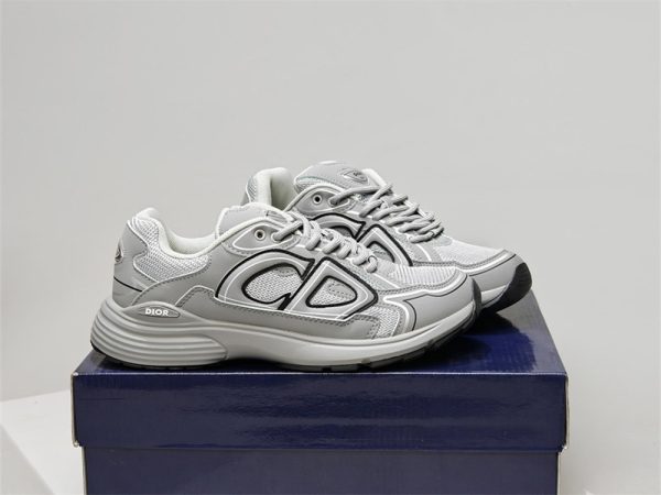 High quality couple sneaker size:5-11 with box free shipping DIR #31245