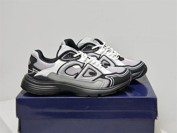 High quality couple sneaker size:5-11 with box free shipping DIR #31245