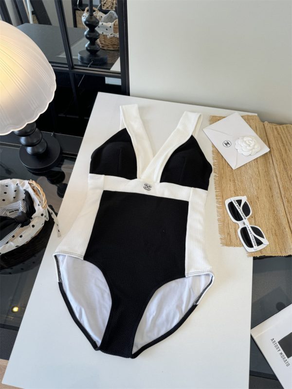 High quality swimsuit size:S-XL CHL #31254