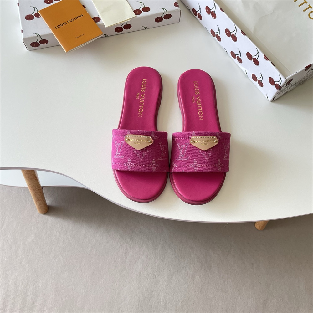 High quality slipper size:5-11 with box LOV #31265 - Image 2