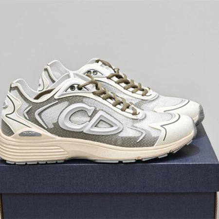 High quality sneaker with box size:7-11 DIR #31267 - Image 3