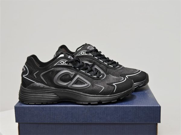High quality sneaker with box size:7-11 DIR #31267