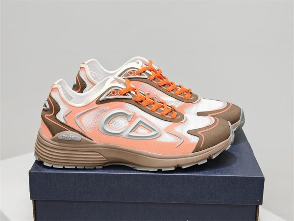 High quality sneaker with box size:7-11 DIR #31267