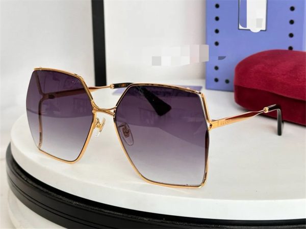 High quality sunglass with box GUI #31275