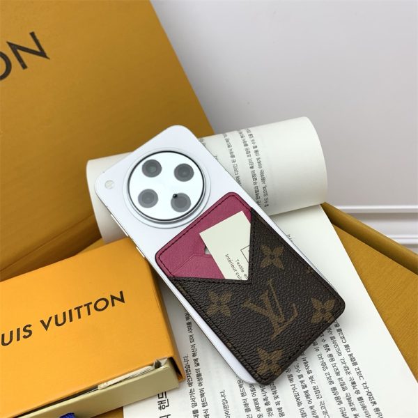 Top quality real leather magnetic card holder size:9.5*6.5cm LOV #31289