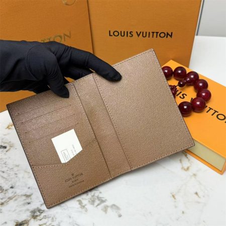 Top quality real leather passport holder size:10*14*2.5cm LOV #31290 - Image 3