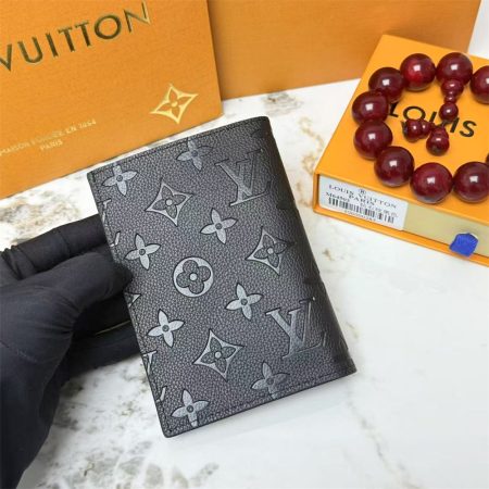 Top quality real leather passport holder size:10*14*2.5cm LOV #31291 - Image 2
