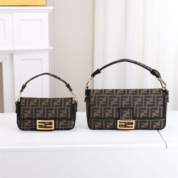 Top quality shoulder bag size:19cm/26cm FEI #31330