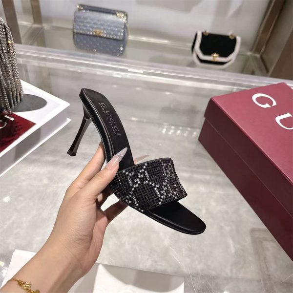 High quality slippers size:5-11 with box GUI #31359