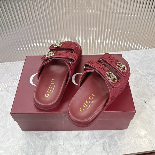 High quality slippers size:5-11 with box GUI #31363