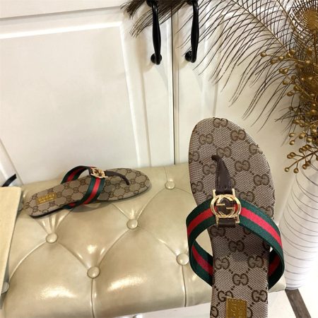 High quality slippers size:5-12 with box GUI #31364 - Image 3