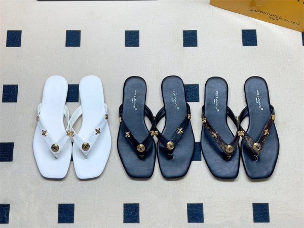 High quality slipper size:5-13 with box LOV #31387