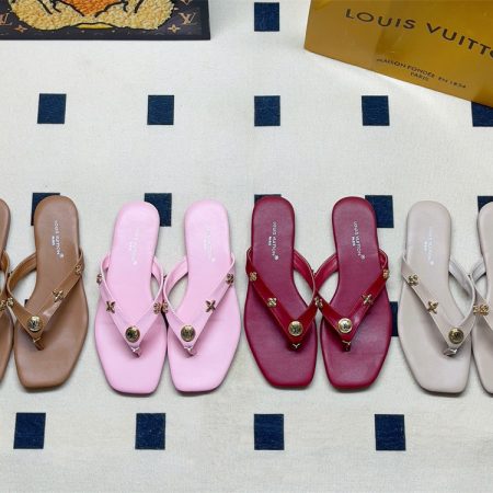 High quality slipper size:5-13 with box LOV #31387 - Image 5
