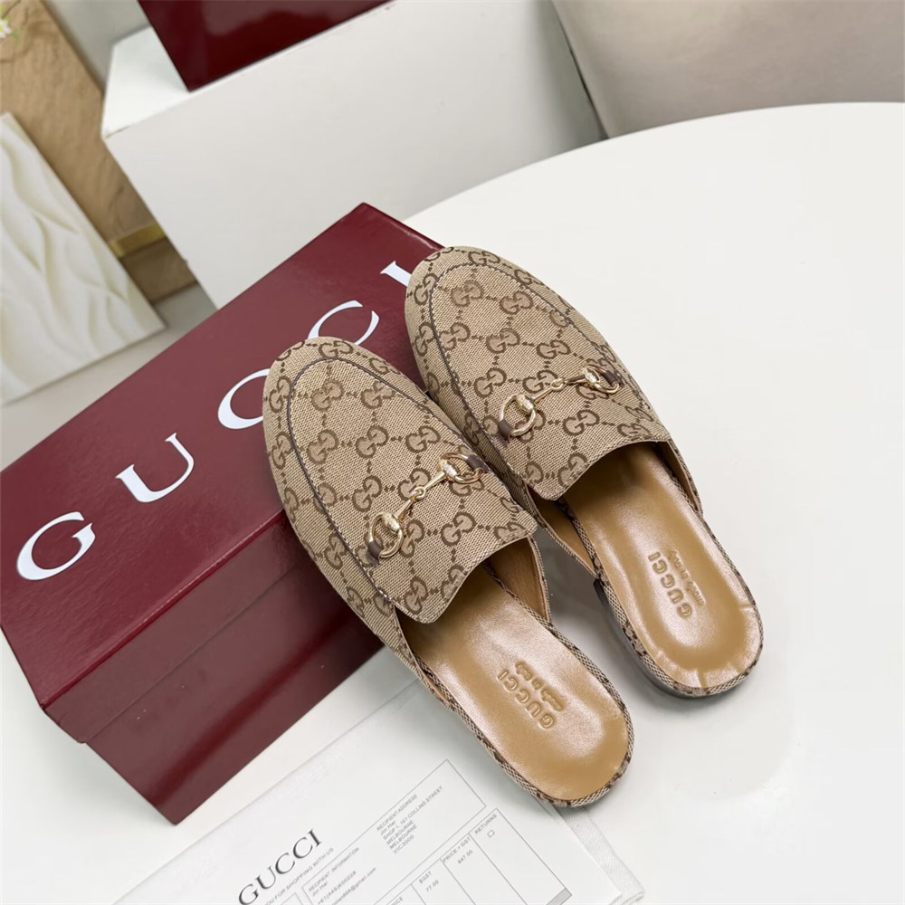 High quality couple slipper size:5-12 with box GUI #31400 - Image 3