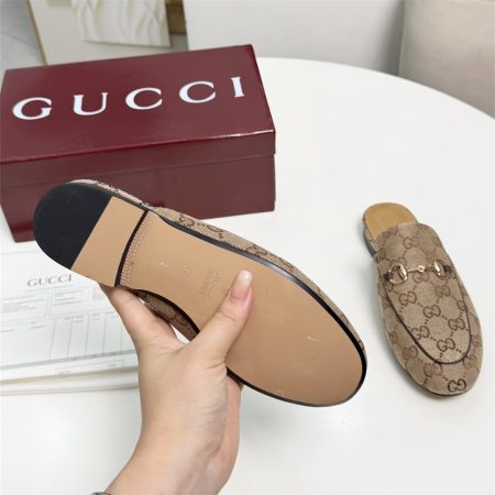 High quality couple slipper size:5-12 with box GUI #31400 - Image 4