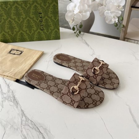 High quality couple slipper size:5-12 with box GUI #31401