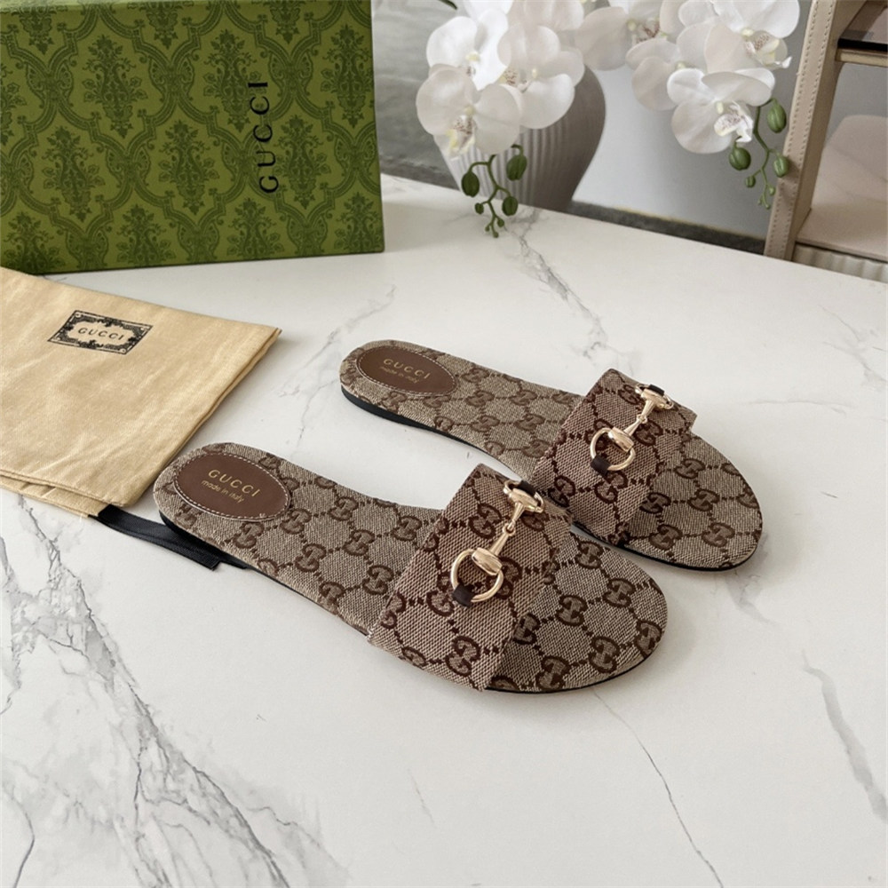 High quality couple slipper size:5-12 with box GUI #31401 - Image 1