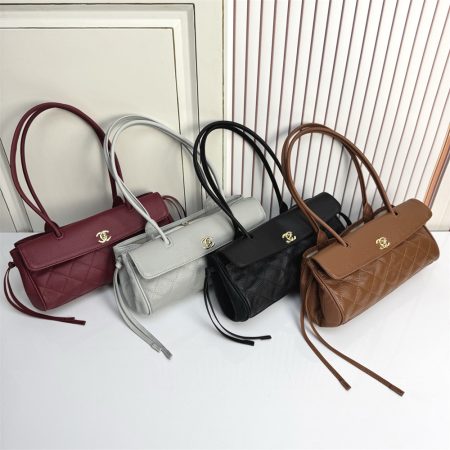 Top quality shoulder bag size:31*15cm CHL #31407