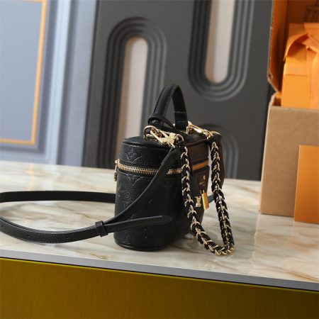 Top quality leather makeup bag size:19*11.5*6.5cm LOV #31431 - Image 3