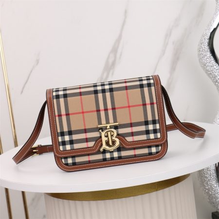 Top quality leather shoulder bag size:21*16*6cm LOV #31437