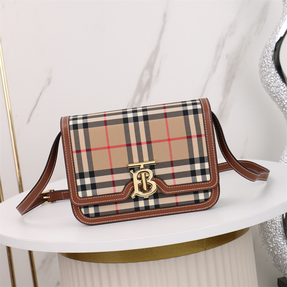 Top quality leather shoulder bag size:21*16*6cm LOV #31437 - Image 1