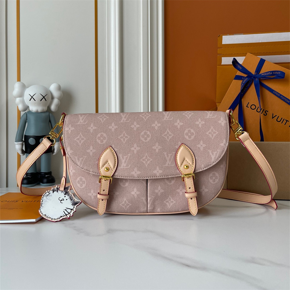High quality shoulder bag size:30*21*7cm LOV #31445 - Image 1