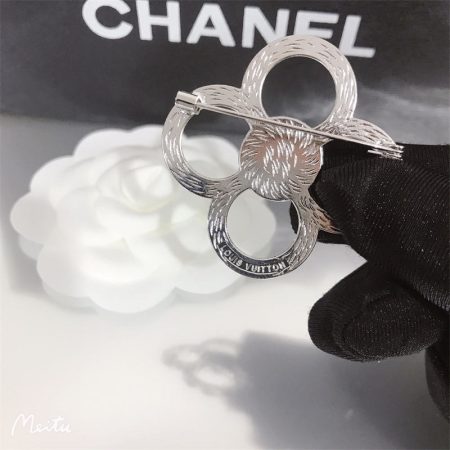 Wholesale Fashion Brooch LOV #A0235 - Image 2