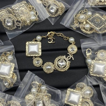 Wholesale Fashion High Quality Bracelet CHL #A1313
