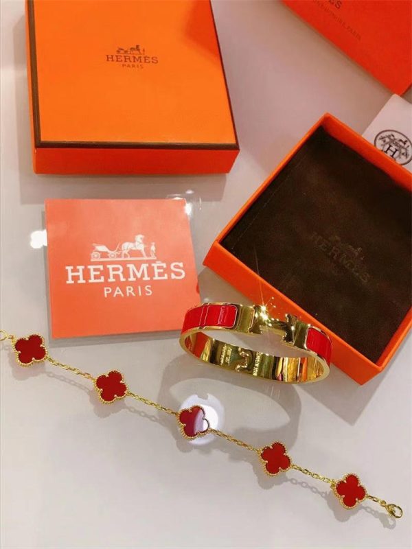 Wholesale Fashion High Quality Bracelet set VAC HEM #A0569