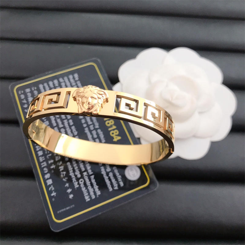 Wholesale Fashion Bracelet VEE #A0758 - Image 1