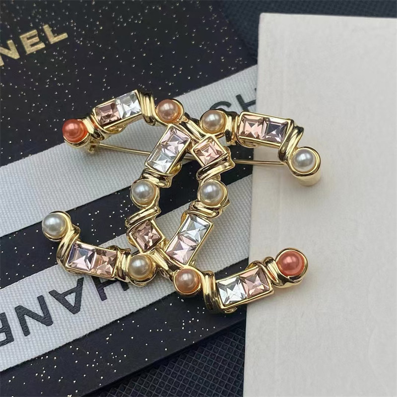 Wholesale Fashion Brooch CHL KE #A5549 - Image 1