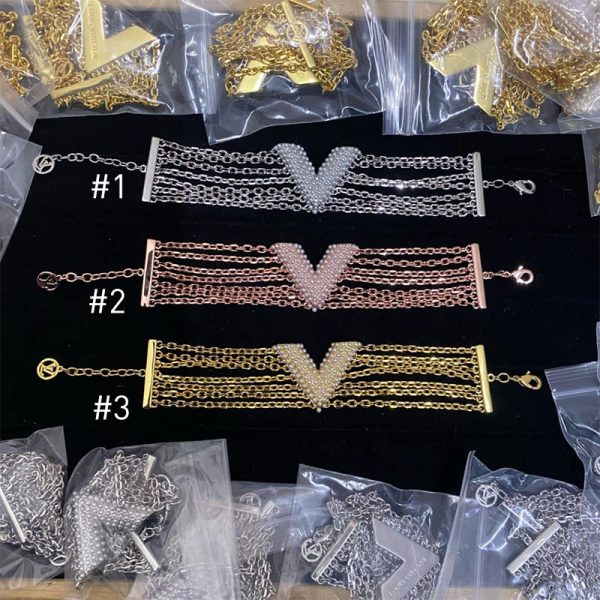 Wholesale Fashion High Quality Bracelet LOV #A0733