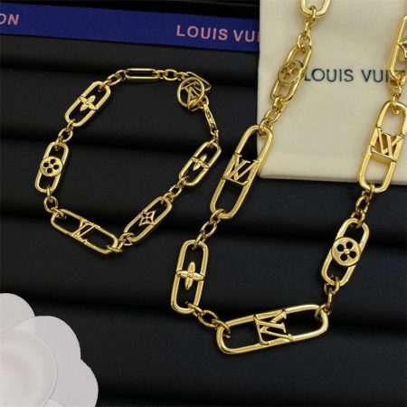 Wholesale Fashion Necklace and Bracelet Set LOV #A1339