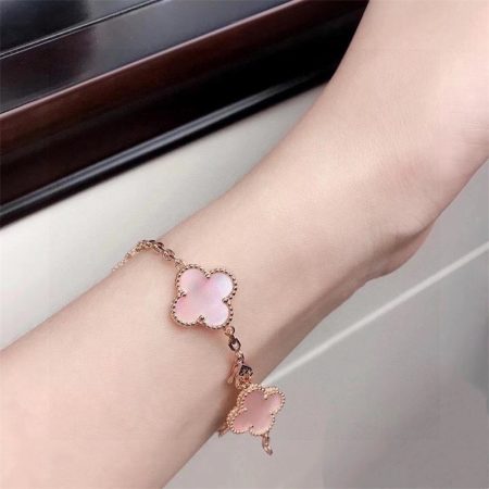 Wholesale Fashion Bracelet VAC #A0822