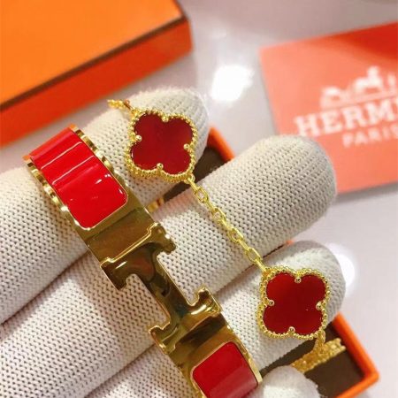 Wholesale Fashion High Quality Bracelet set VAC HEM #A0569
