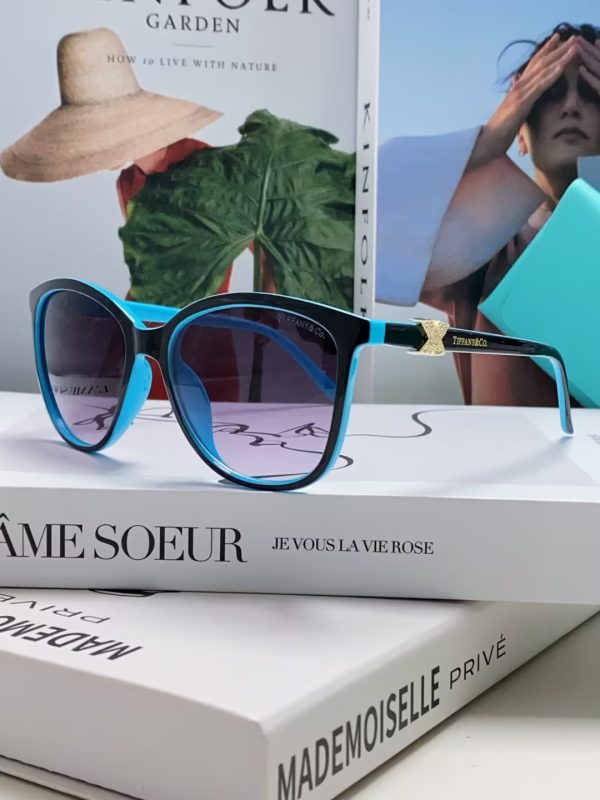 Wholesale Fashionable sunglasses GUI #A0446