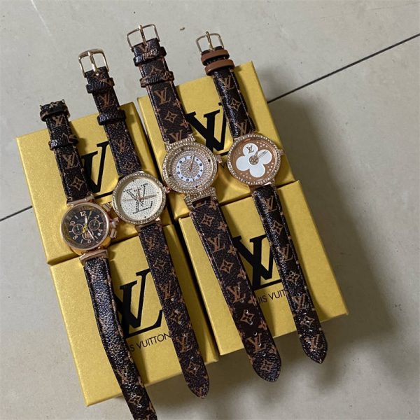 Wholesale Fashionable watch with box LOV #A0572