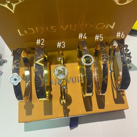 Wholesale Fashion High Quality Bracelet LOV #A0074