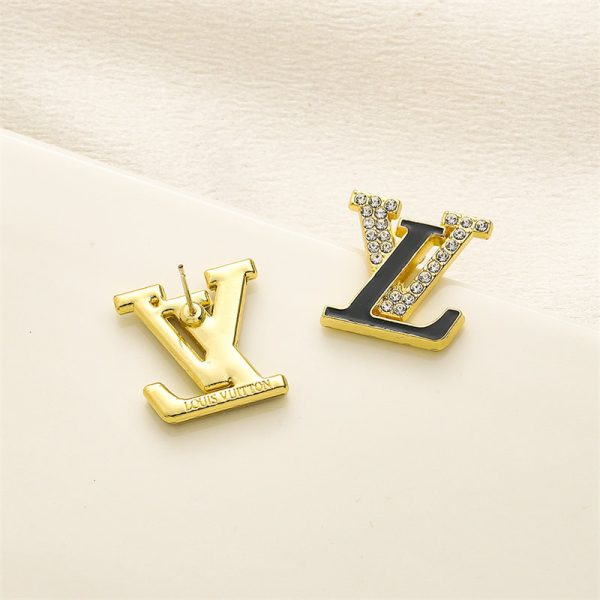 Wholesale Fashion Earrings LOV #A1065