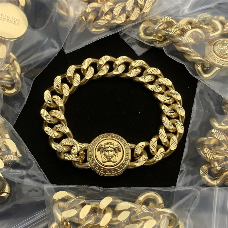 Wholesale Fashion High Quality Bracelet VEE YY #A3416