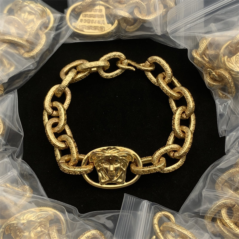 Wholesale Fashion High Quality Bracelet VEE YY #A3417