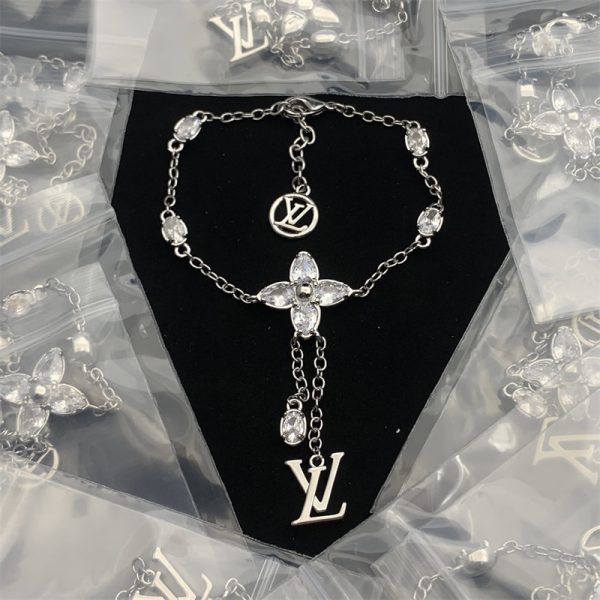 Wholesale Fashion High quality Bracelet LOV YY #A3450