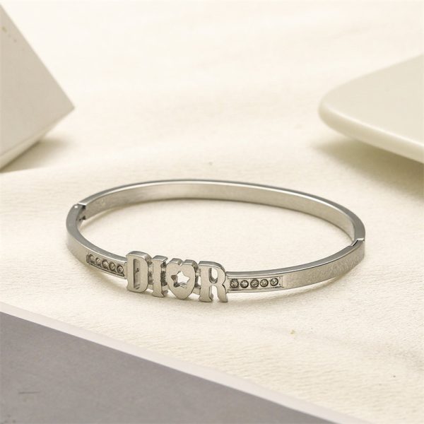Wholesale Fashion Bracelet DIR ZY #A3507