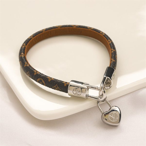 Wholesale Fashion Bracelet LOV ZY #A3611