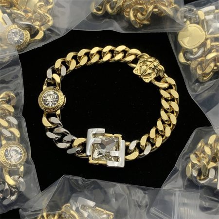 Wholesale Fashion High Quality Bracelet VEE #A0015