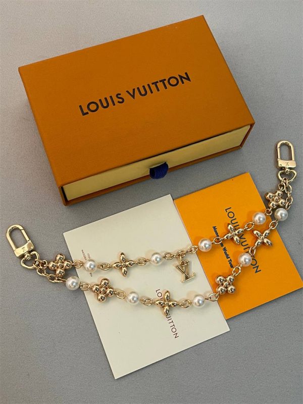 Wholesale Fashionable pendant LOV #A4442
