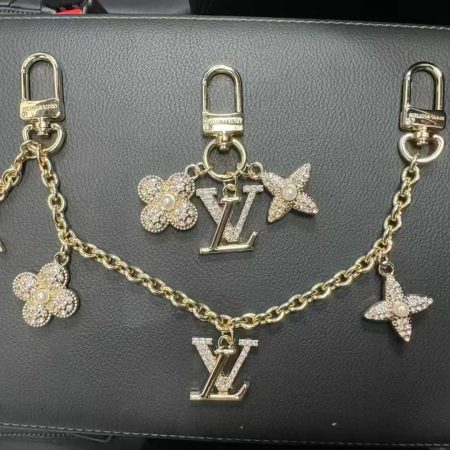 Wholesale Keychains and pendants Set LOV BE #A4461