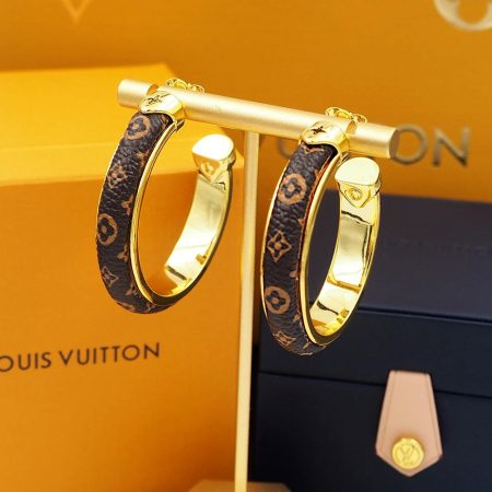 Wholesale High quality Earrings with box LOV YM #A4510