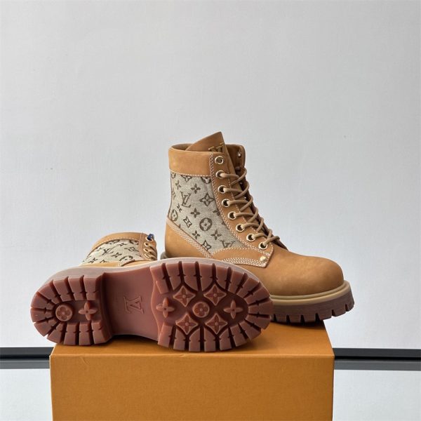 Top quality boot for men size:7-11 with box free shipping LOV #29235