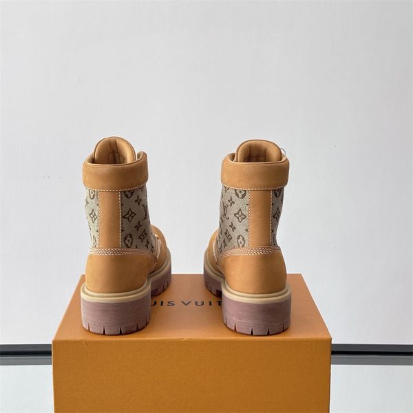 Top quality boot for men size:7-11 with box free shipping LOV #29235